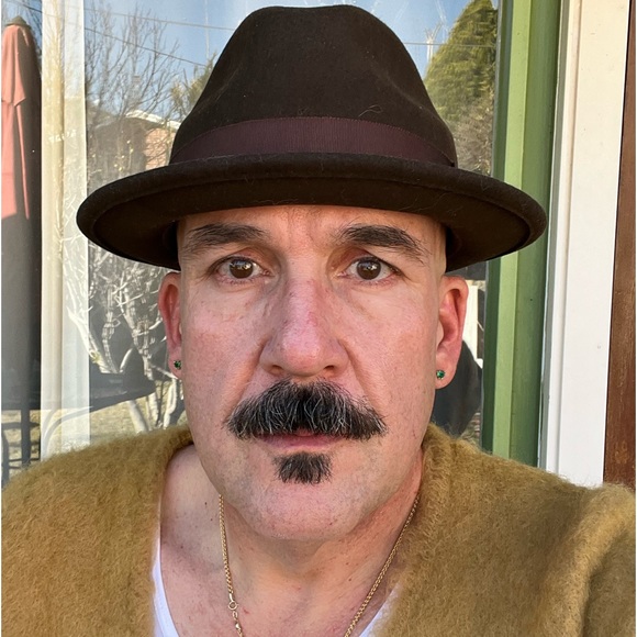 Eric @Top_Of_The_Mark - Picture 2 of 16